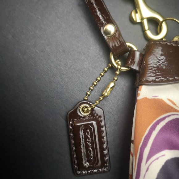 Coach Ashley Multi Colored Sateen Scarf Print w/ Patent Leather Trim Wristlet - Picture 3 of 6